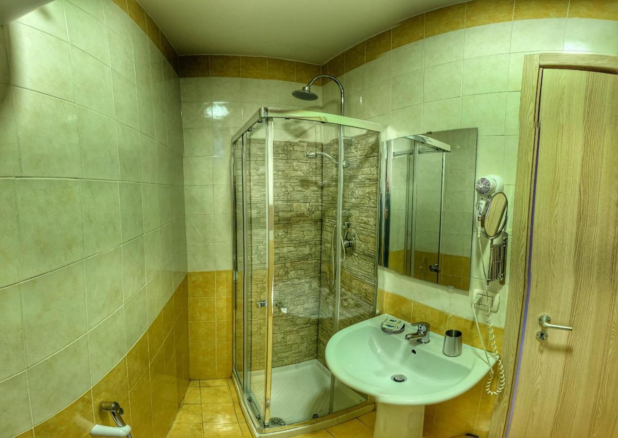 B&B 248 Napoli Dış mekan fotoğraf